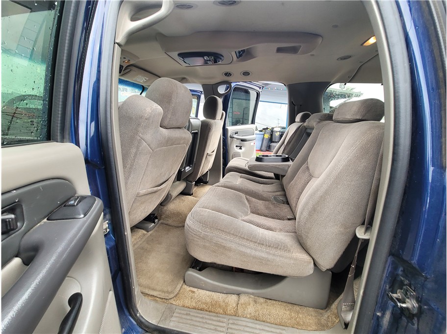 2003 Chevrolet Suburban 1500 LS Sport Utility 4D