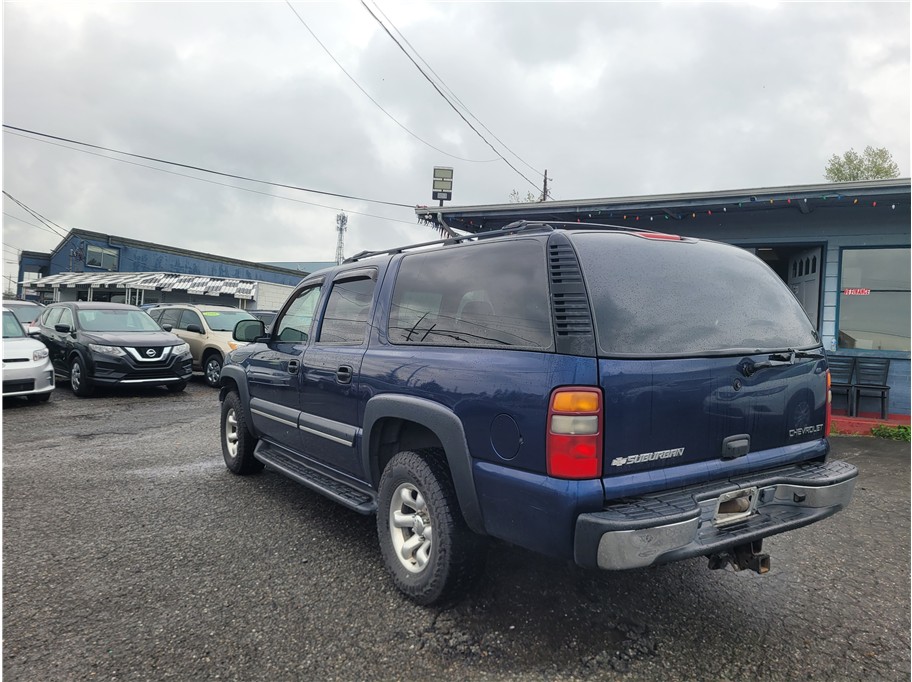 2003 Chevrolet Suburban 1500 LS Sport Utility 4D