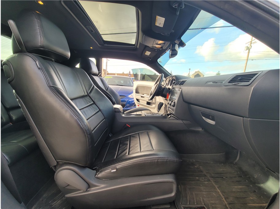 2014 Dodge Challenger SXT Coupe 2D