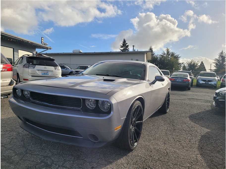 2014 Dodge Challenger SXT Coupe 2D