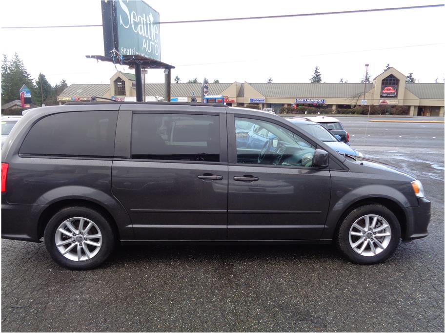 2016 Dodge Grand Caravan Passenger SXT Minivan 4D