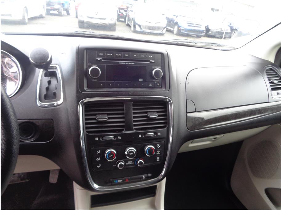 2016 Dodge Grand Caravan Passenger SXT Minivan 4D