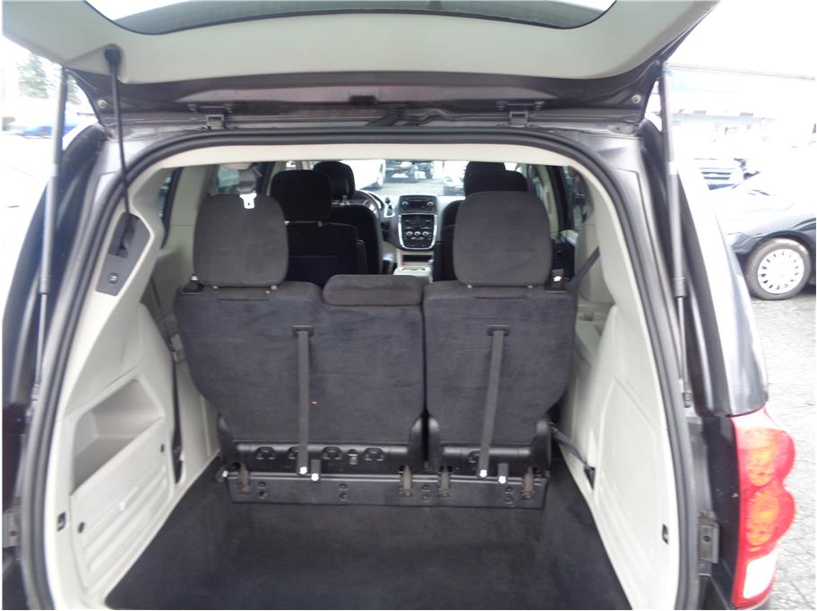 2016 Dodge Grand Caravan Passenger SXT Minivan 4D