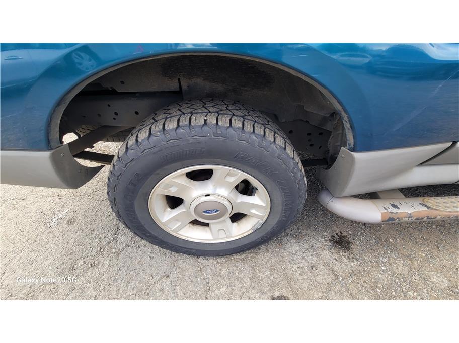 2002 Ford Explorer Sport Utility 2D