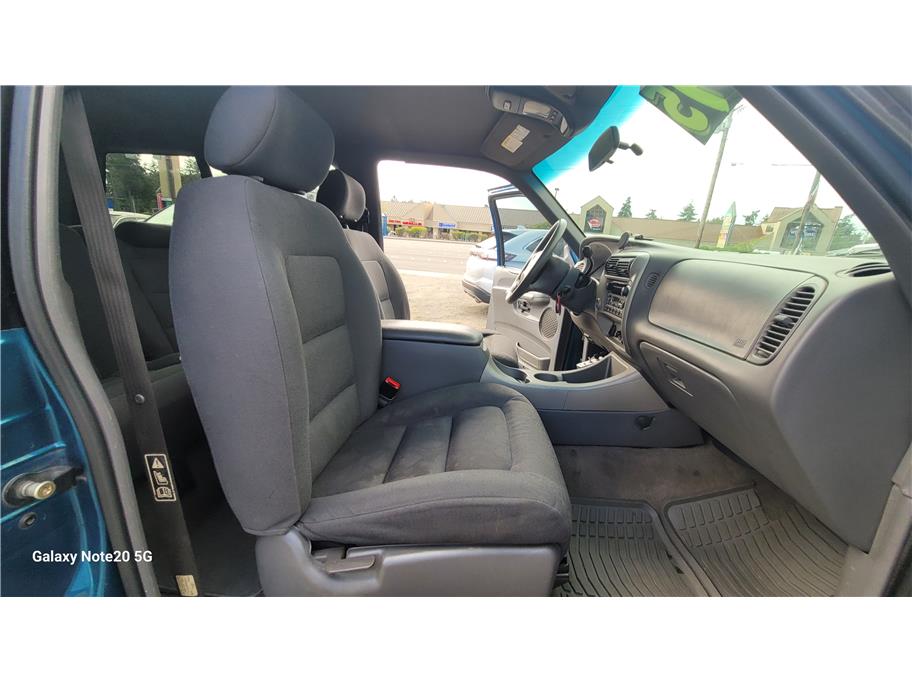 2002 Ford Explorer Sport Utility 2D