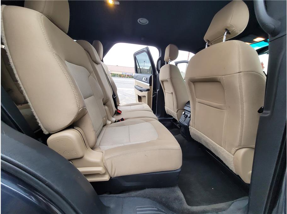 2017 Ford Explorer XLT Sport Utility 4D