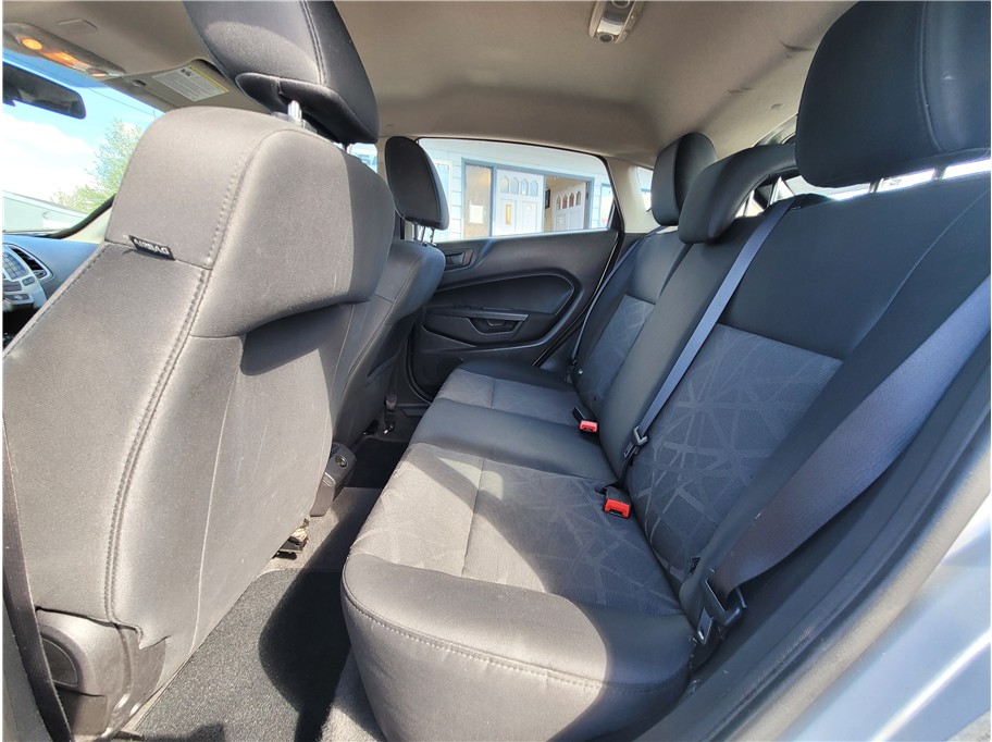 2012 Ford Fiesta SE Hatchback 4D