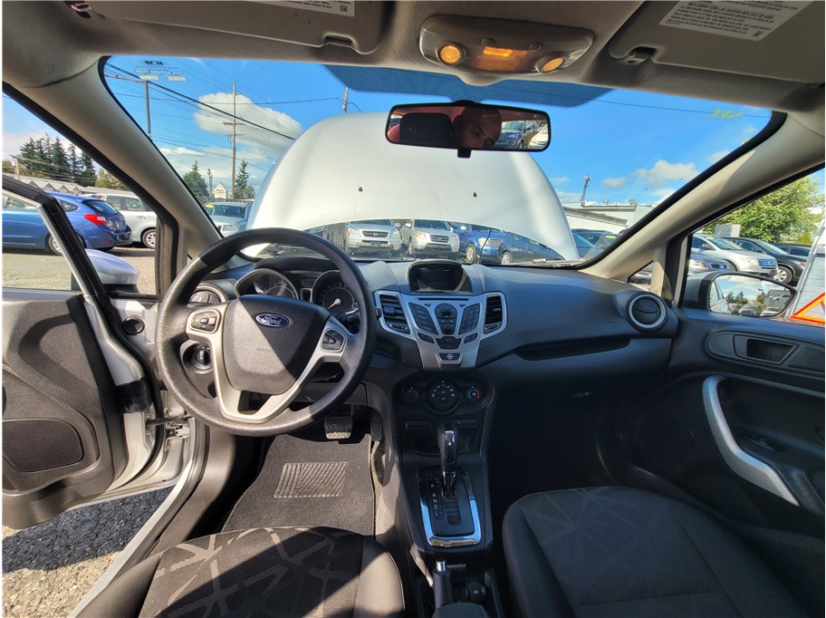 2012 Ford Fiesta SE Hatchback 4D