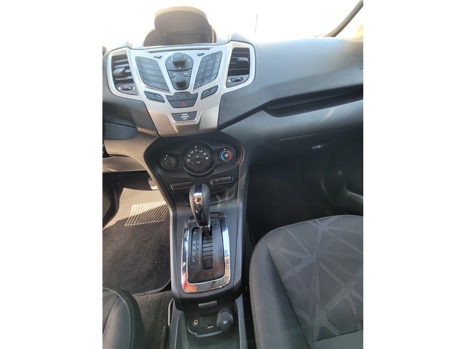 2012 Ford Fiesta SE Hatchback 4D