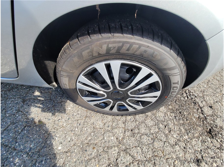 2012 Ford Fiesta SE Hatchback 4D