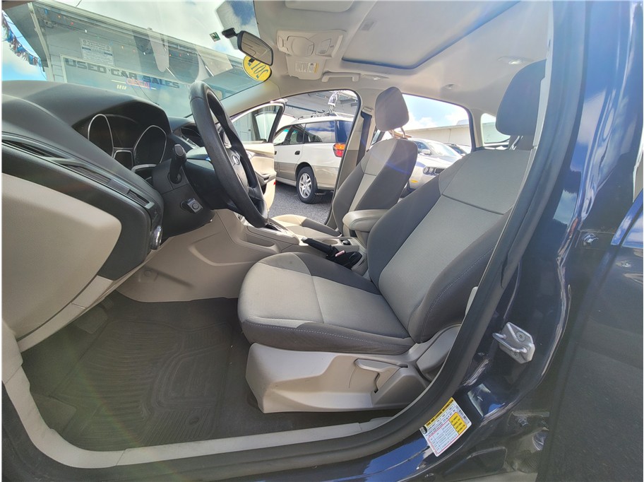 2012 Ford Focus SE Hatchback 4D