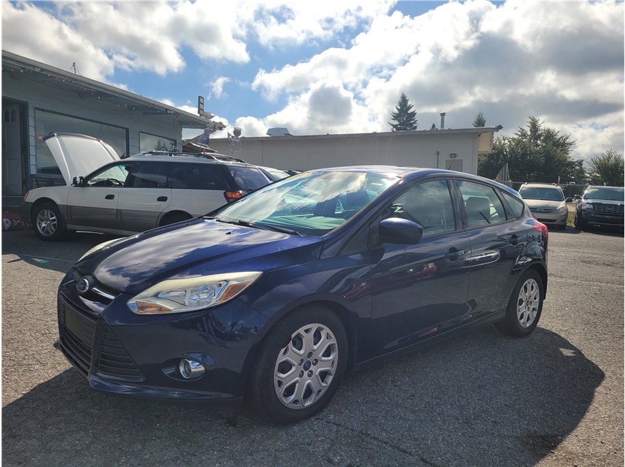 2012 Ford Focus SE Hatchback 4D
