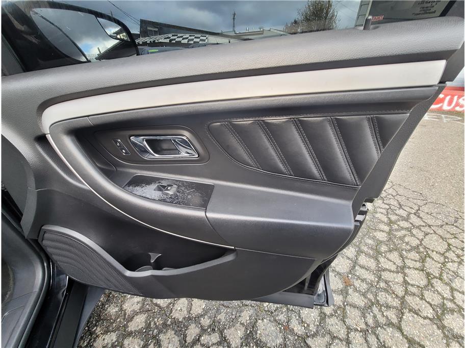 2016 Ford Taurus SEL Sedan 4D