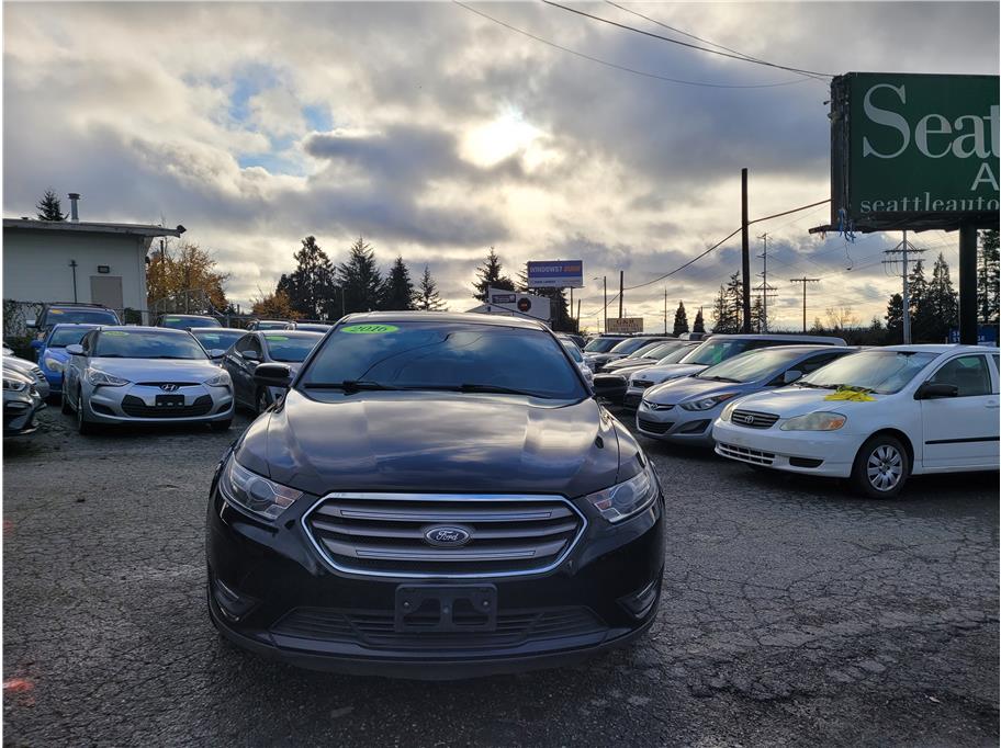 2016 Ford Taurus SEL Sedan 4D