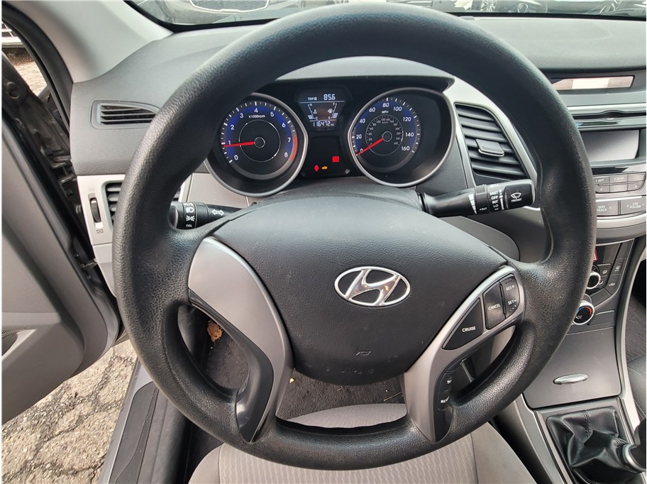 2015 Hyundai Elantra SE Sedan 4D