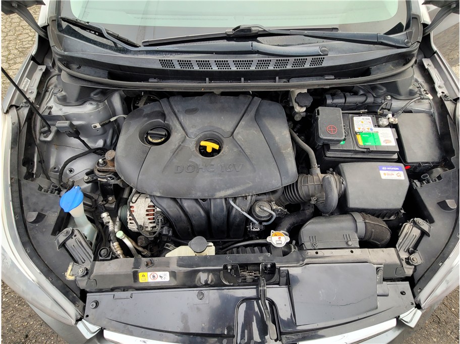 2015 Hyundai Elantra SE Sedan 4D