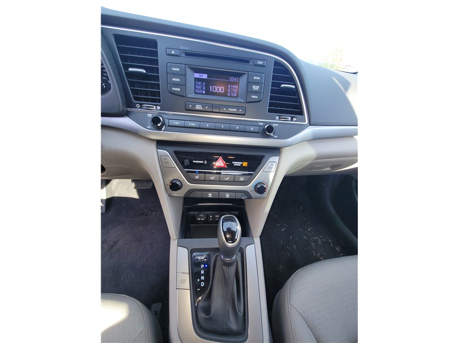 2018 Hyundai Elantra SE Sedan 4D