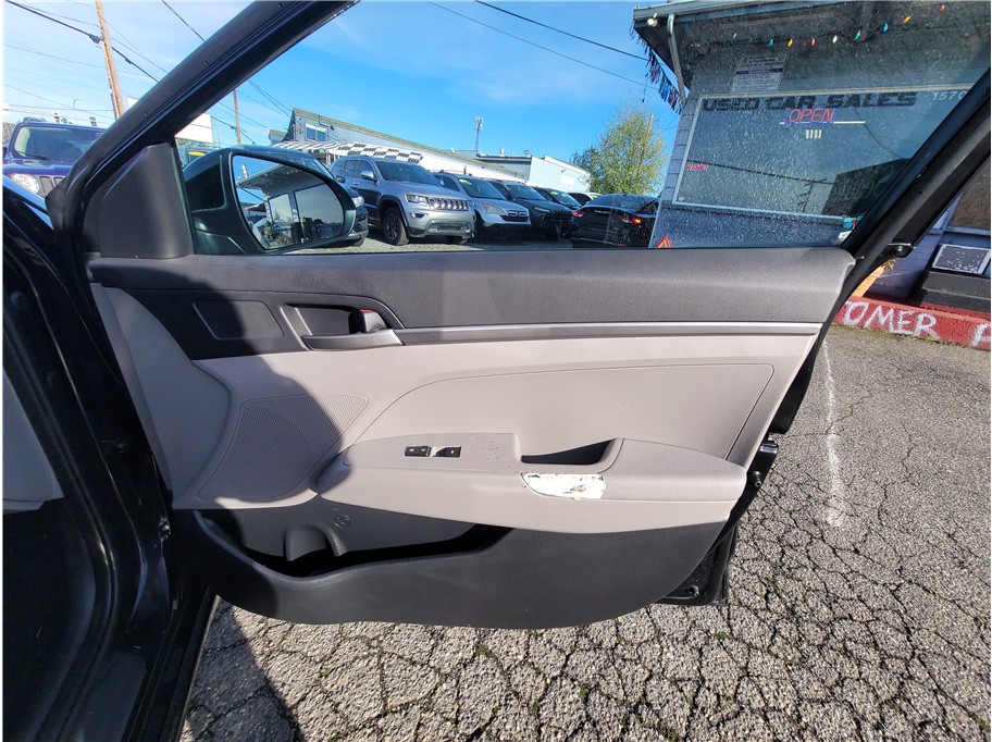 2018 Hyundai Elantra SE Sedan 4D