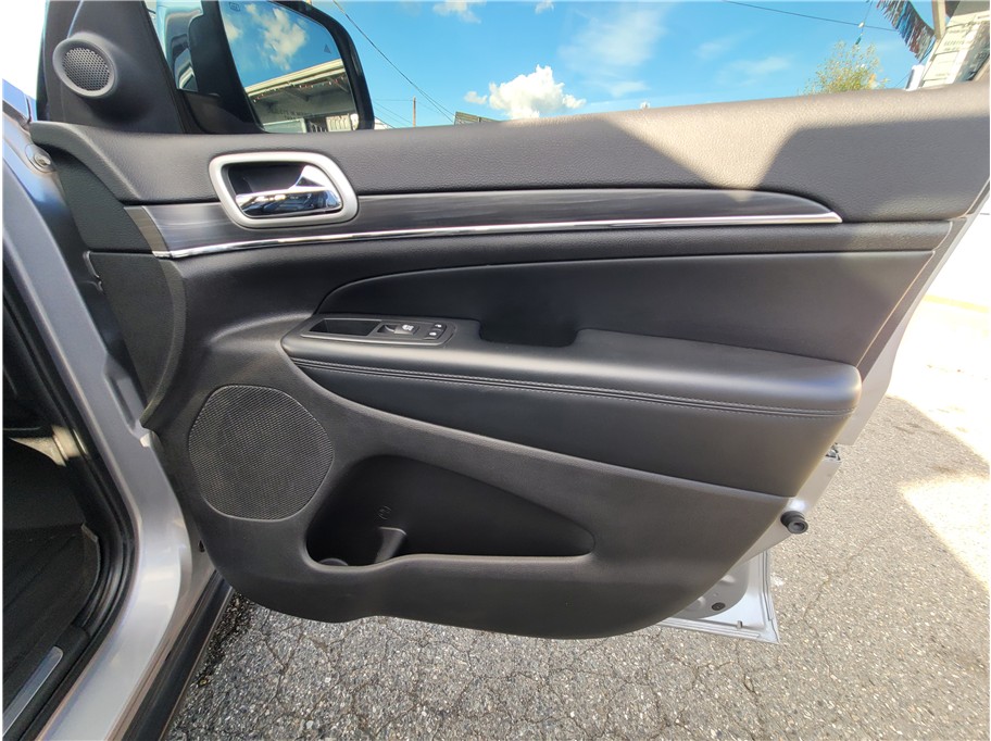 2020 Jeep Grand Cherokee Cherokee Limited Sport Utility 4D