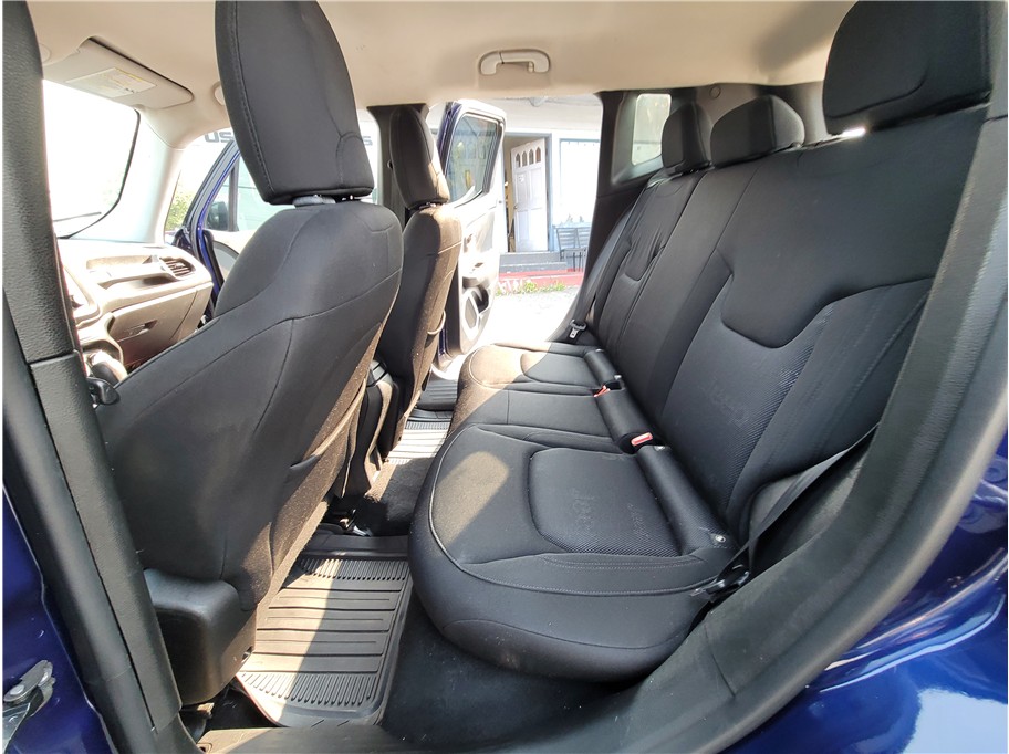 2017 Jeep Renegade Altitude Sport Utility 4D