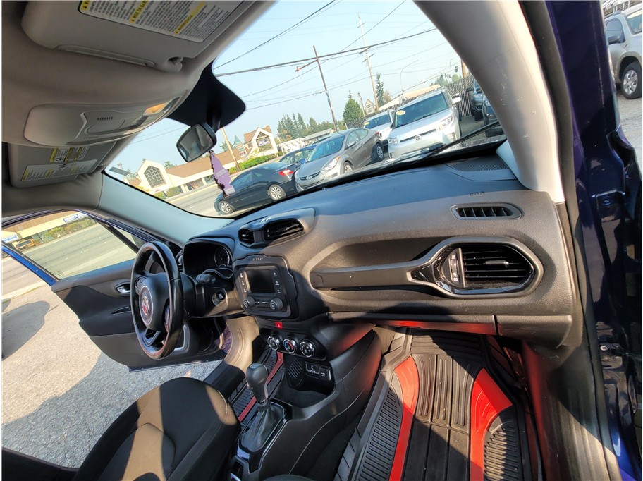 2017 Jeep Renegade Altitude Sport Utility 4D