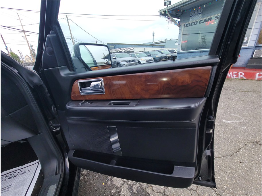 2016 Lincoln Navigator L Select Sport Utility 4D