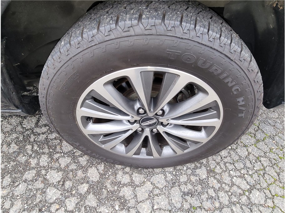 2016 Lincoln Navigator L Select Sport Utility 4D