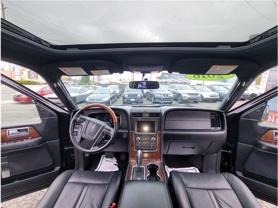 2016 Lincoln Navigator L Select Sport Utility 4D