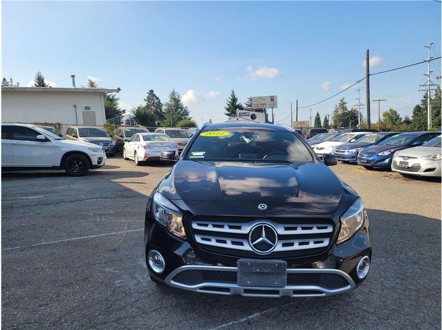 2019 Mercedes Benz GLA GLA 250 4MATIC Sport Utility 4D