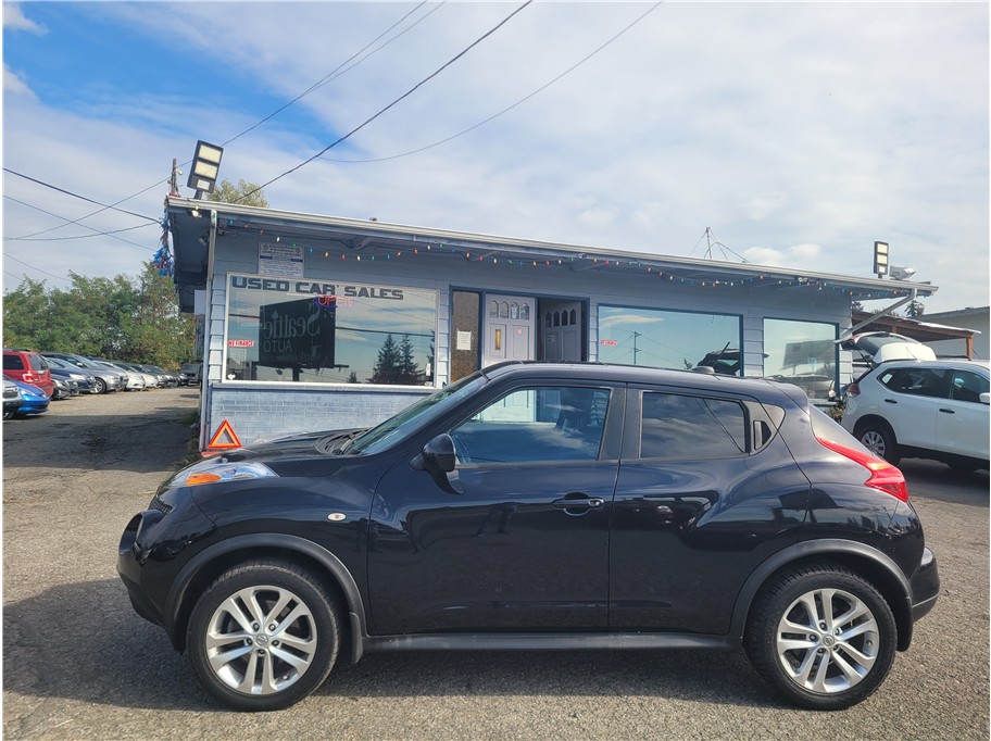 2012 Nissan JUKE SV Sport Utility 4D