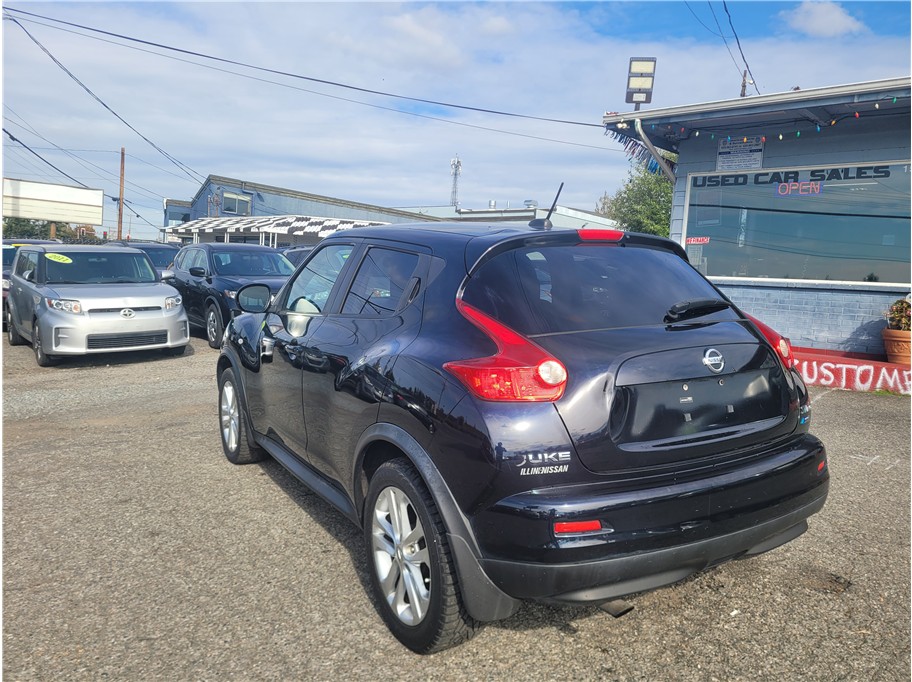 2012 Nissan JUKE SV Sport Utility 4D