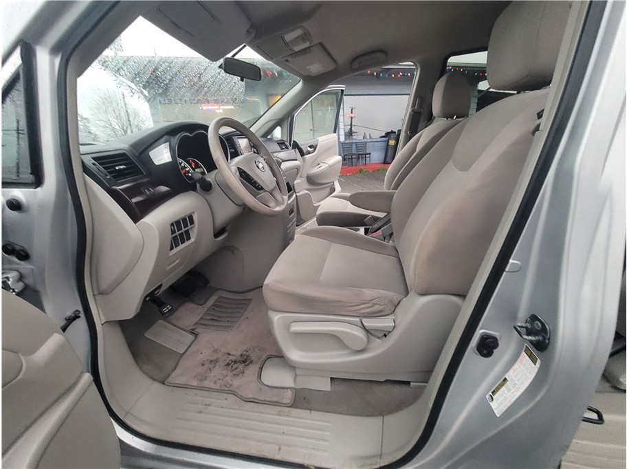 2016 Nissan Quest SV Minivan 4D