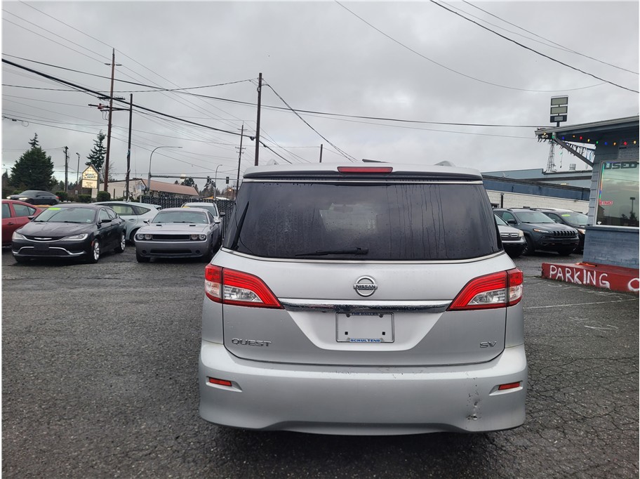 2016 Nissan Quest SV Minivan 4D