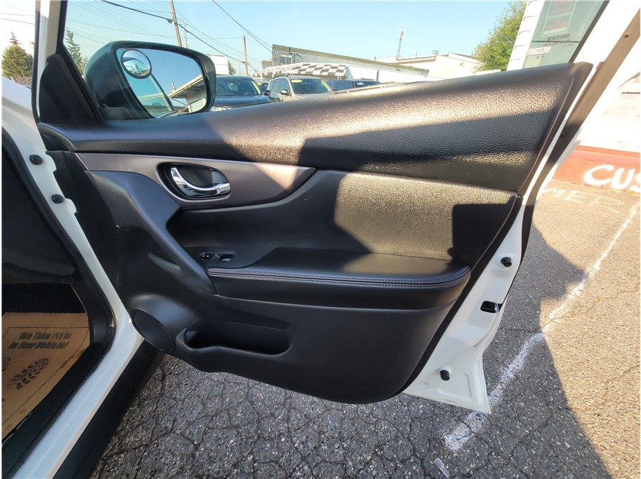 2016 Nissan Rogue S Sport Utility 4D