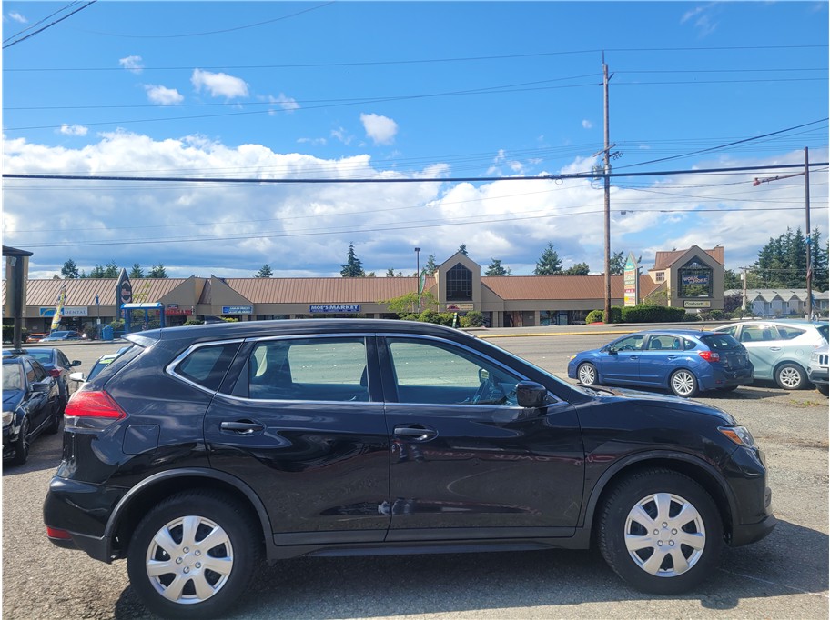 2017 Nissan Rogue S Sport Utility 4D