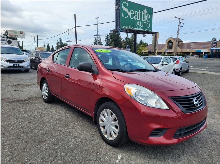 2013 Nissan Versa S Plus Sedan 4D
