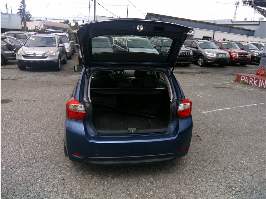 2013 Subaru Impreza 2.0i Premium Wagon 4D