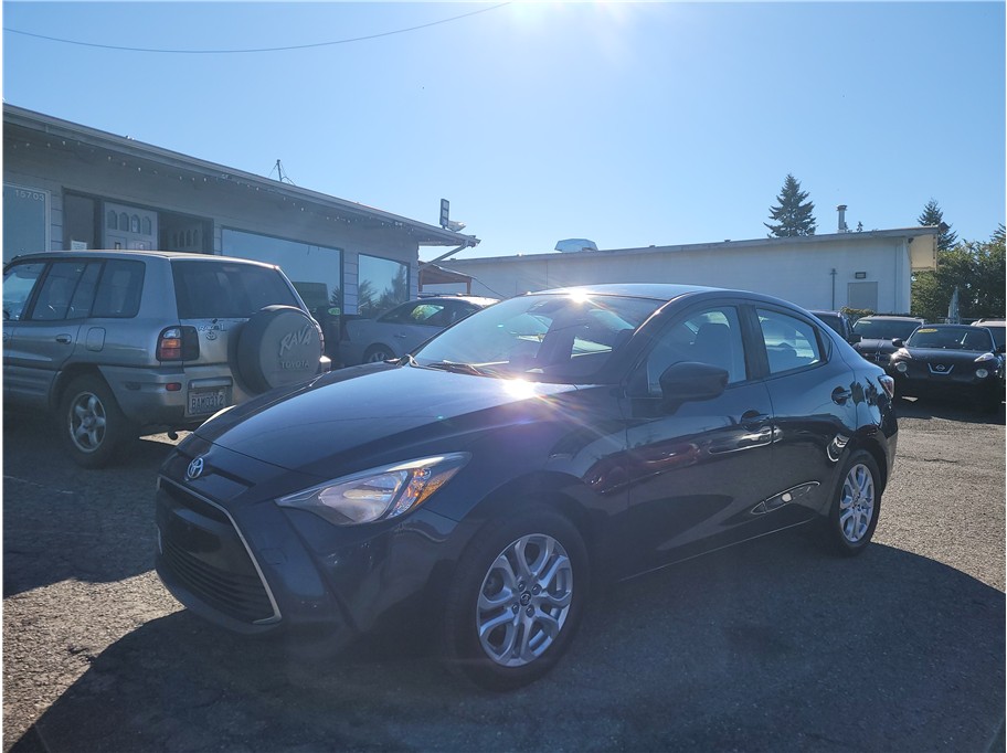 2017 Toyota Yaris iA Sedan 4D