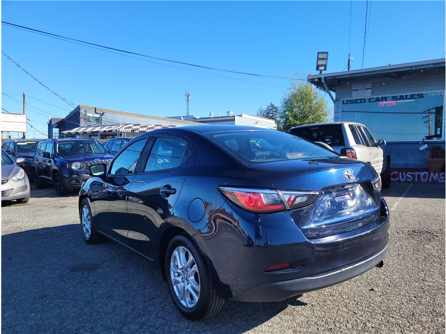 2017 Toyota Yaris iA Sedan 4D