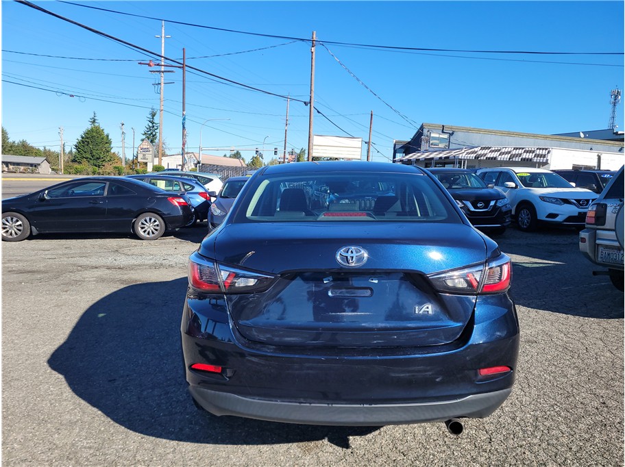 2017 Toyota Yaris iA Sedan 4D