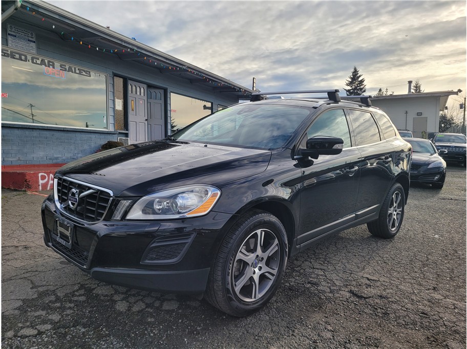 2013 Volvo XC60 T6 Sport Utility 4D